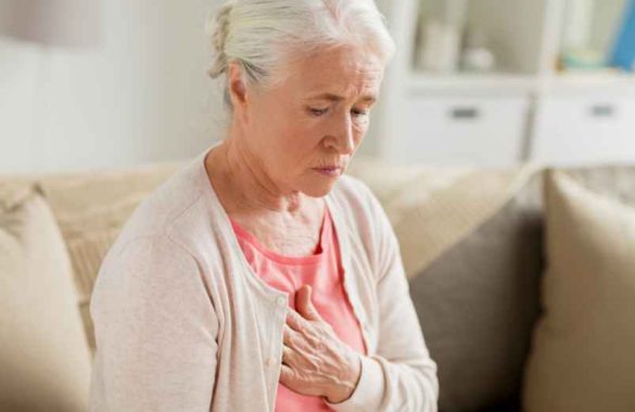 Mal au cœur quand je respire : symptômes, causes, que faire ? - OrdMed