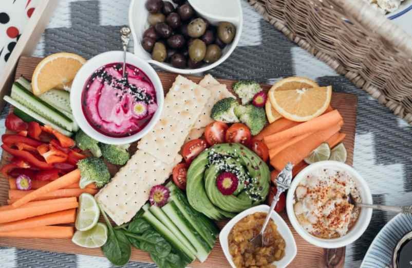 Comment adopter une alimentation équilibrée sans suivre les idées reçues OrdMed Santé