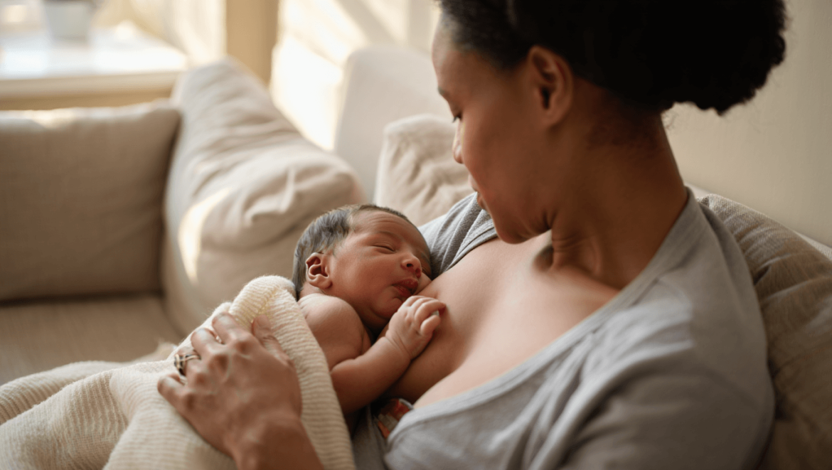 Allaitement: quand le colostrum laissera-t-il la place au « vrai » lait ?

