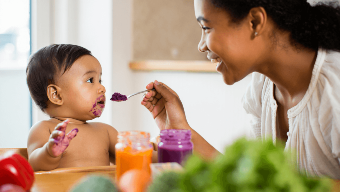 Comment faire découvrir de nouvelles saveurs à bébé ?
