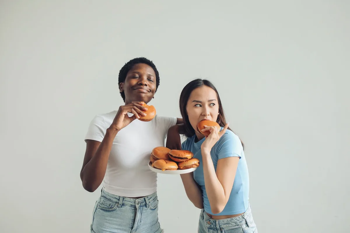 Illustration du système hormonal contrôlant la faim et la satiété